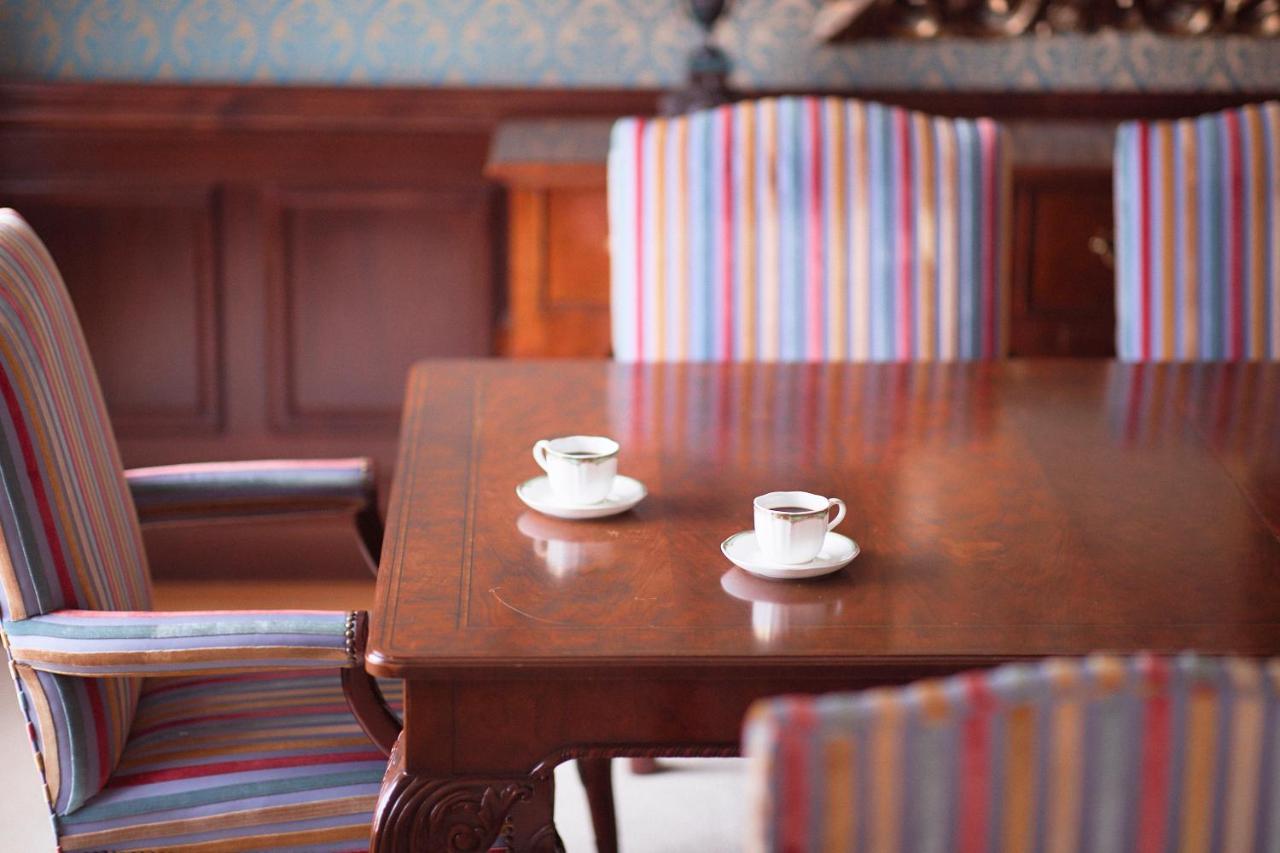 旭川星野omo7度假酒店 外观 照片 A table at a café